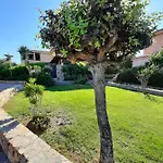 Dany's In Baia De Bahas * مارينيلاّ